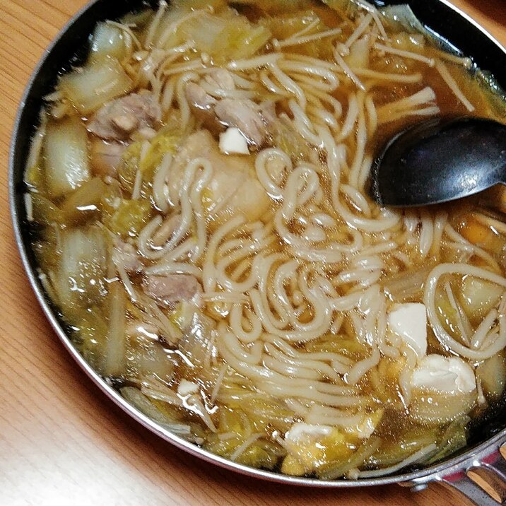 鍋つゆで♪鶏野菜うどん煮